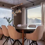 Hoven * Vik